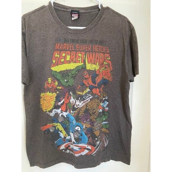 Marvel Limited addition T-shirt- Secret wars - Picture 1 of 4